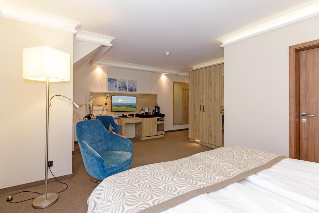 Hotel Am Strand Ostseebad Kühlungsborn Extérieur photo